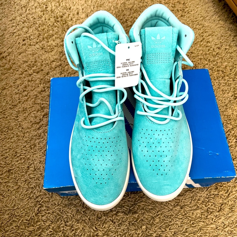 Adidas tubular invader